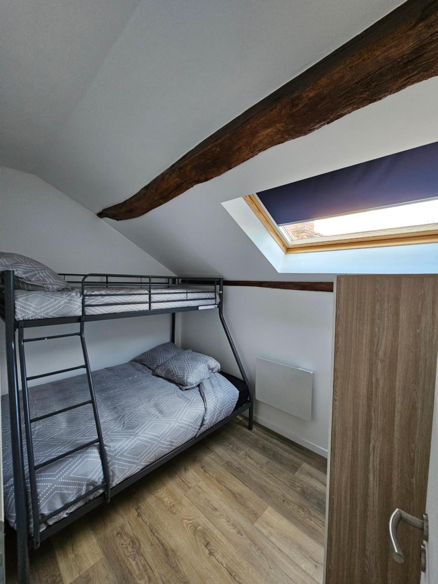 Joli Appartement Mansarde 데사이즈 외부 사진